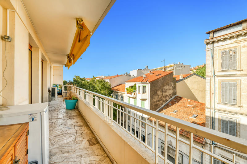 Appartement - 81 m² - 3 pièces