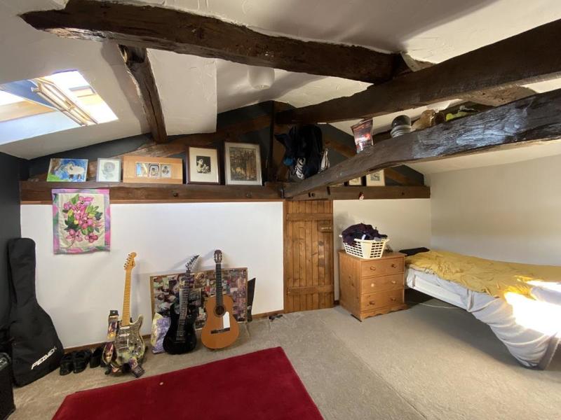 Maison - 250 m² - 11 pièces