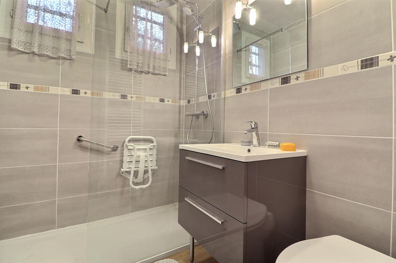 Maison - 134 m² - 8 pièces