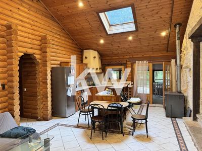 Maison - 133 m² - 6 pièces