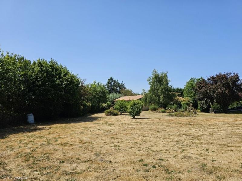 Maison en pierre - 140 m² - 9 pièces