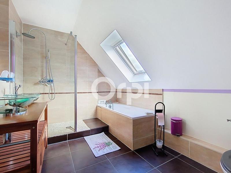 Maison - 153 m² - 5 pièces