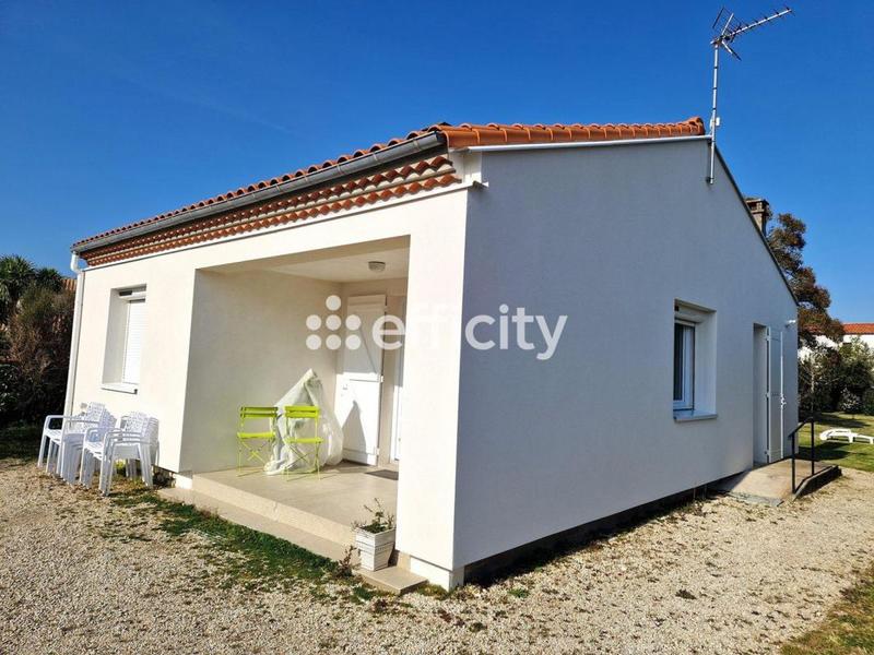 Maison - 170 m² - 9 pièces