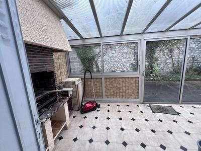 Maison - 104 m² - 4 pièces