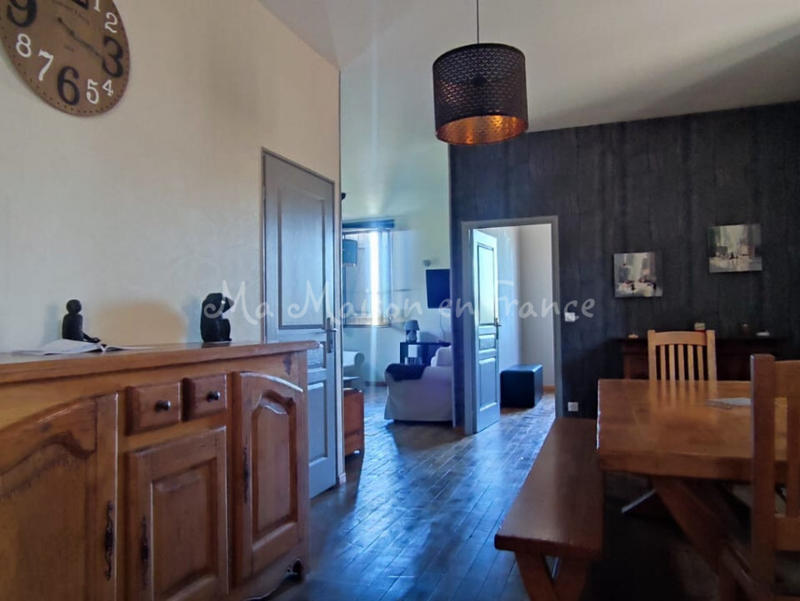 Maison - 300 m² - 10 pièces