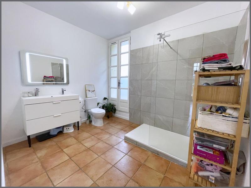 Appartement - 138 m² - 6 pièces