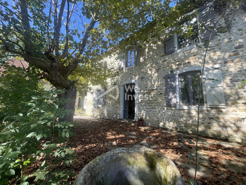 Maison - 477 m² - 15 pièces