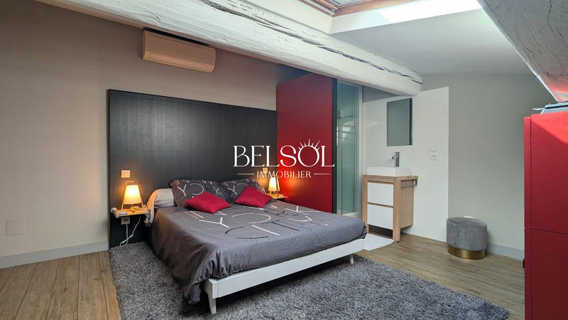 Maison - 236 m² - 6 pièces