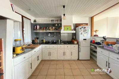 Maison - 105 m² - 4 pièces