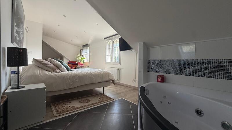 Maison - 161 m² - 7 pièces