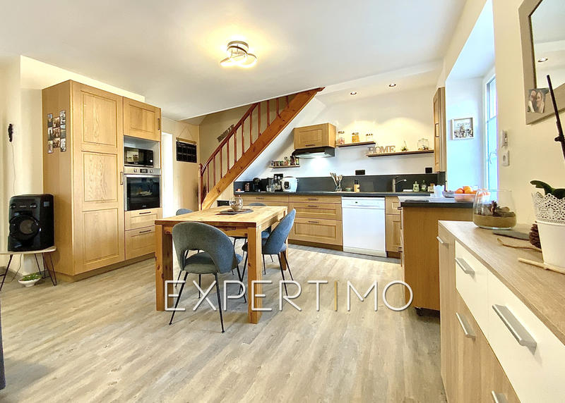 Maison de village - 143 m² - 7 pièces