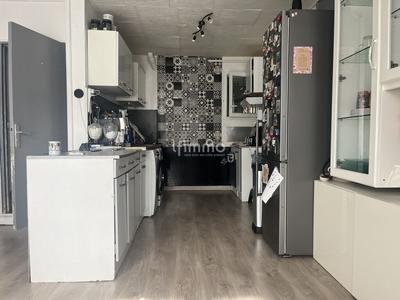 Maison - 164 m² - 8 pièces