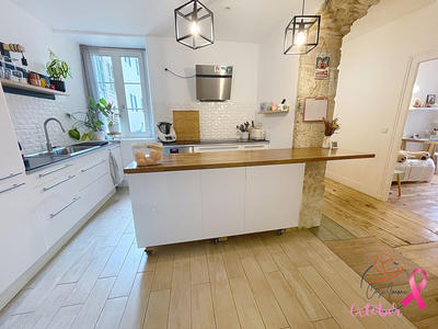 Appartement - 94 m² - 4 pièces