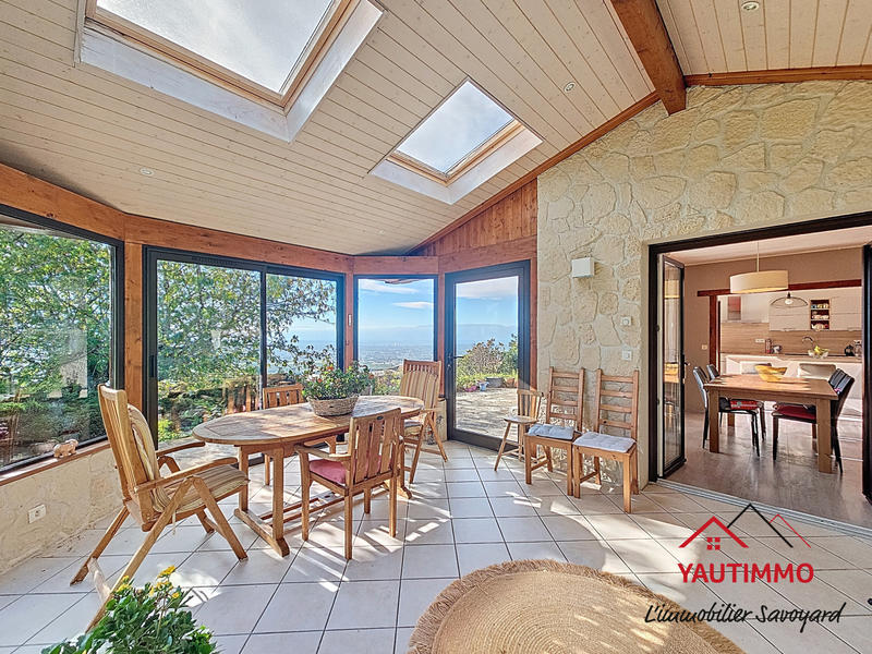 Maison - 150 m² - 5 pièces