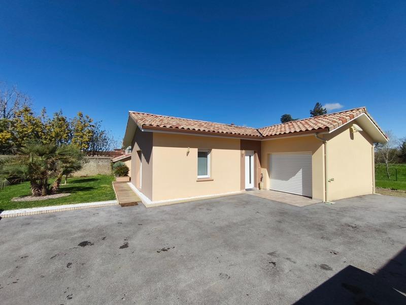 Maison - 90 m² - 4 pièces