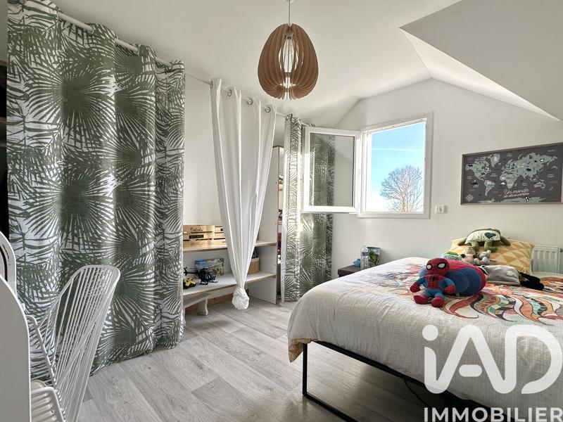 Maison - 102 m² - 5 pièces