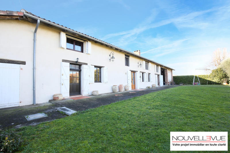 Ferme - 357 m² - 7 pièces