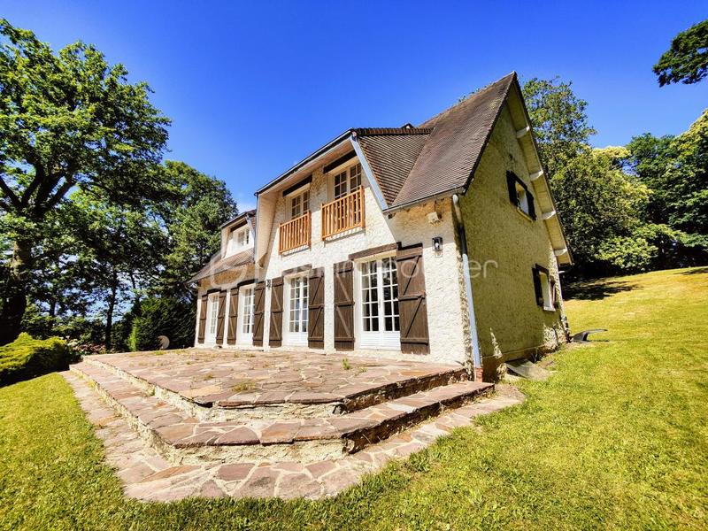 Maison - 170 m² - 7 pièces