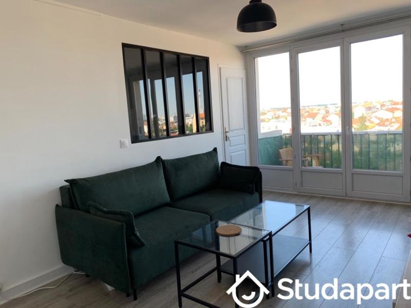 Chambre - 9 m² - 1 pièce