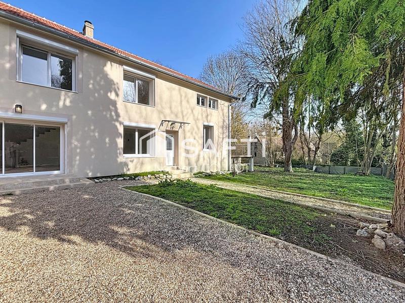 Maison - 192 m² - 7 pièces
