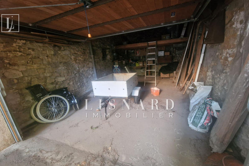 Maison - 220 m² - 5 pièces