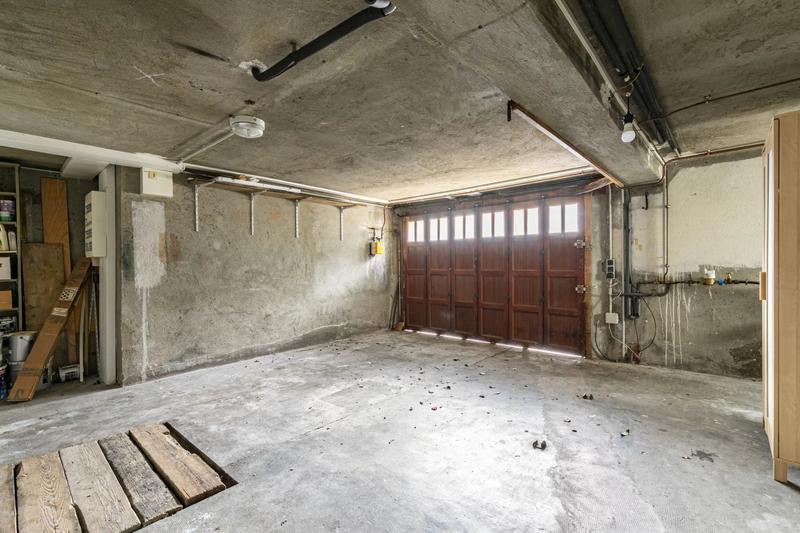 Maison - 212 m² - 7 pièces