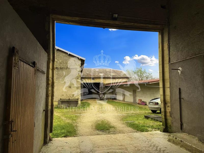 Haras - 200 m² - 5 pièces