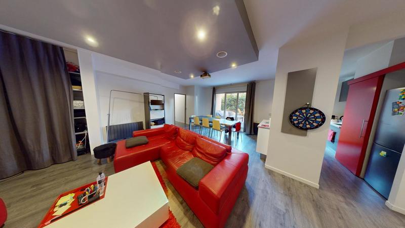 Appartement - 82 m² - 4 pièces