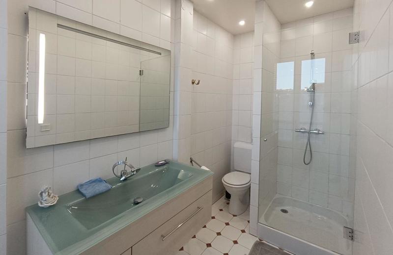 Maison - 299 m² - 10 pièces