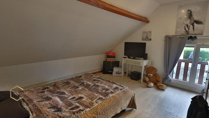 Maison - 127 m² - 7 pièces