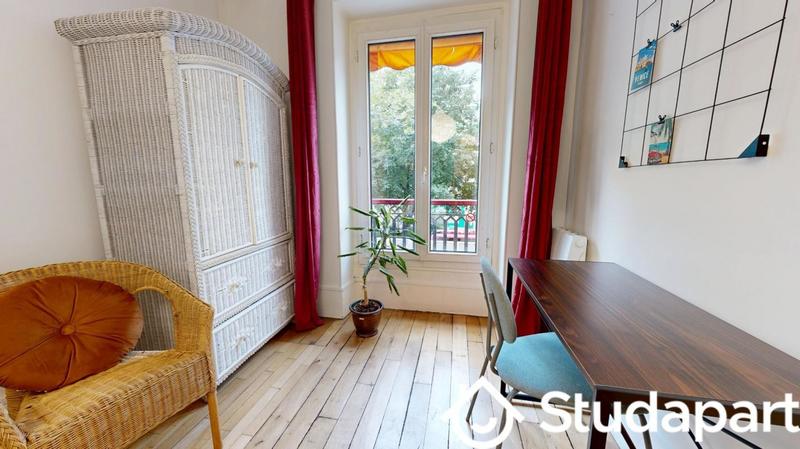 Chambre - 11 m² - 1 pièce