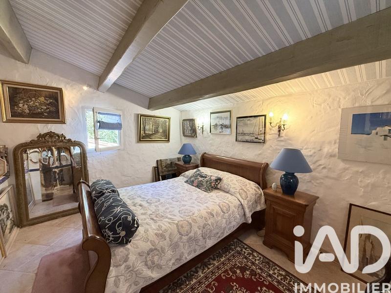 Maison - 280 m² - 8 pièces