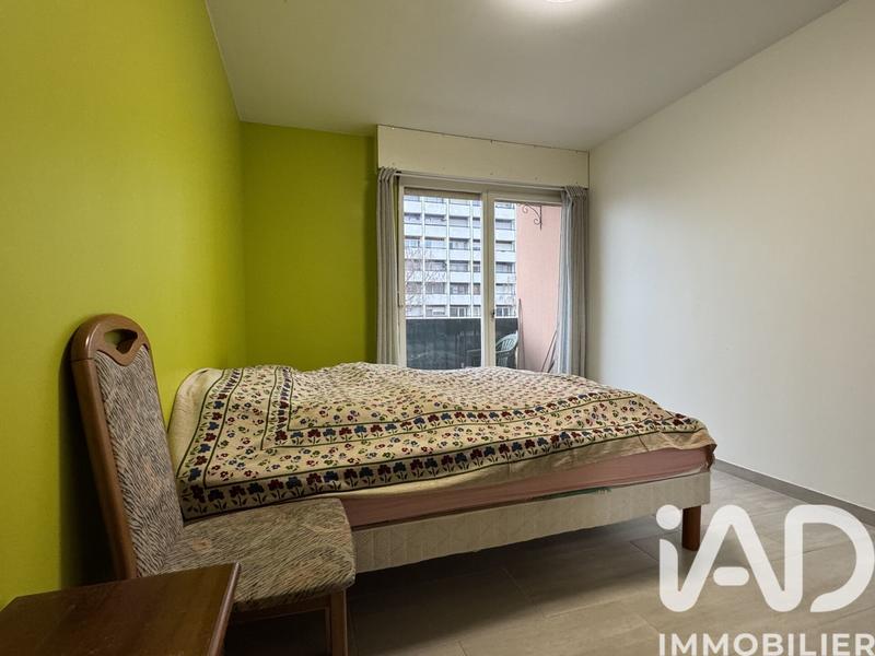 Appartement - 90 m² - 5 pièces