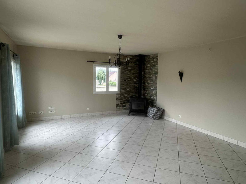 Maison - 300 m² - 6 pièces