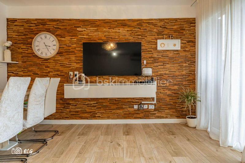 Appartement - 75 m² - 3 pièces