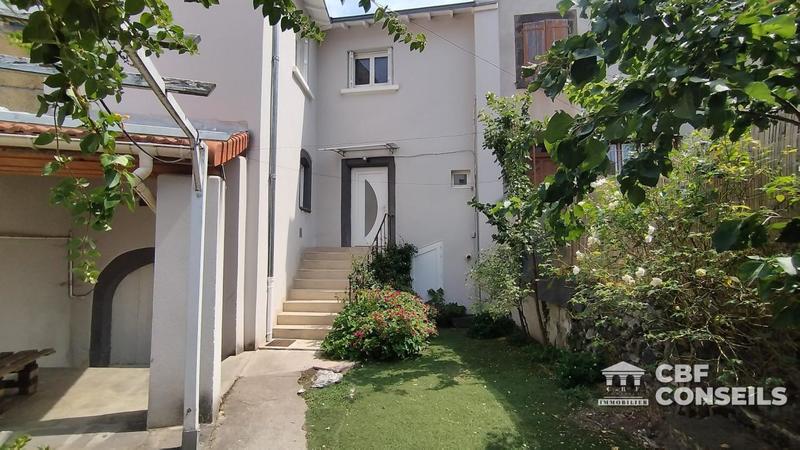 Maison - 97 m² - 4 pièces