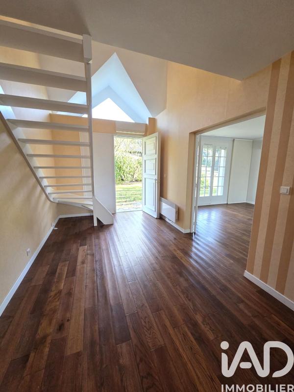 Maison - 210 m² - 7 pièces