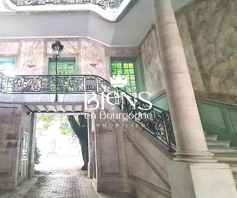 Appartement - 175 m² - 7 pièces