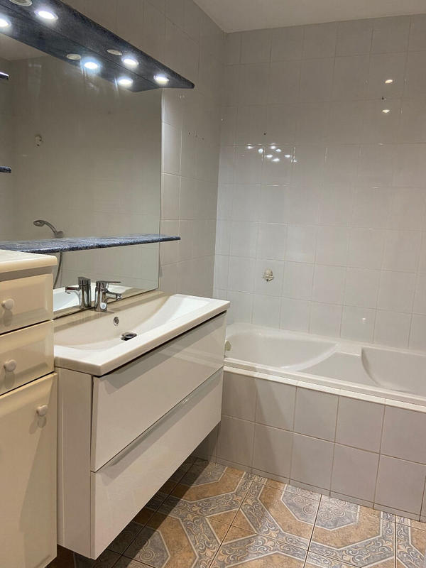 Appartement - 144 m² - 5 pièces