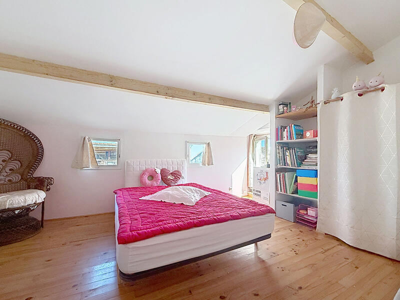 Maison - 122 m² - 4 pièces