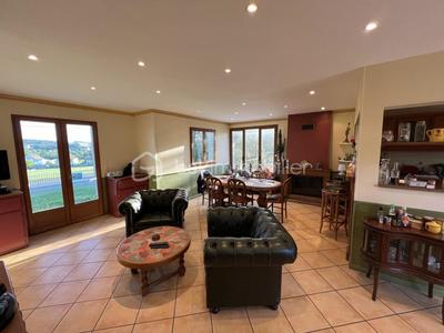 Maison - 145 m² - 7 pièces