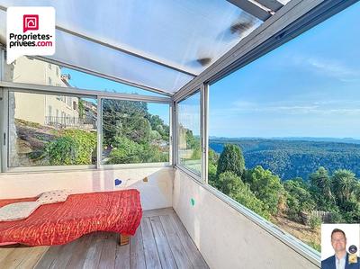 Maison - 150 m² - 8 pièces