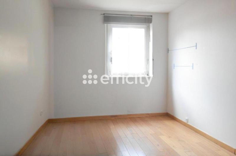 Appartement - 100 m² - 4 pièces