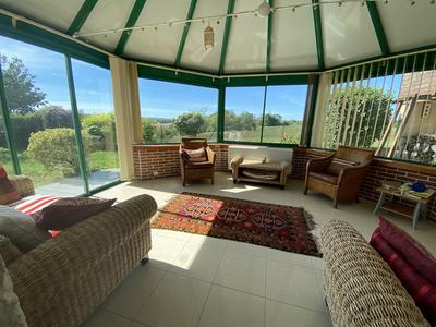 Maison - 220 m² - 9 pièces