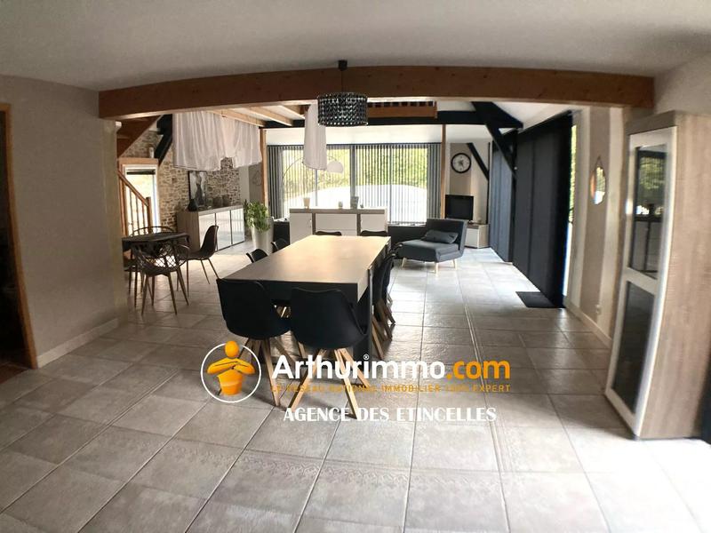 Maison - 278 m² - 8 pièces