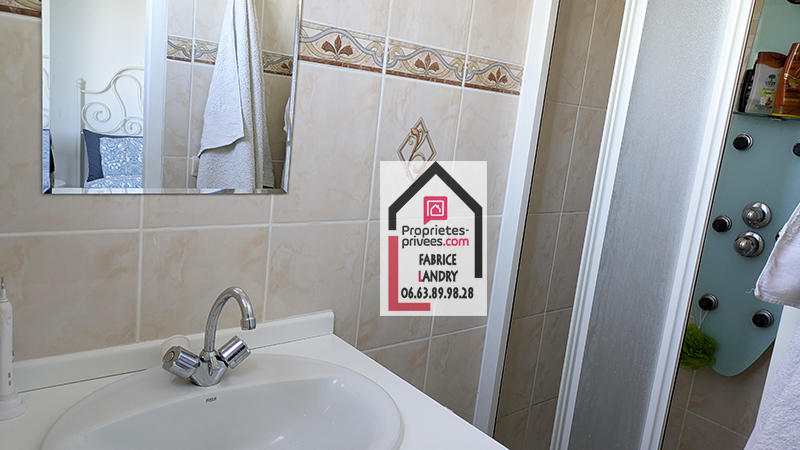 Villa - 100 m² - 5 pièces