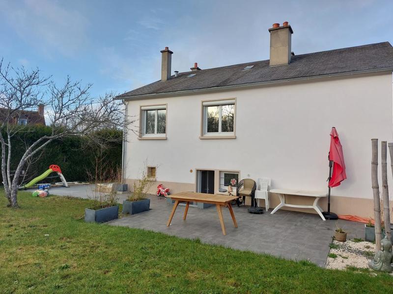 Maison - 85 m² - 5 pièces