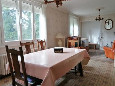 Maison - 76 m² - 5 pièces