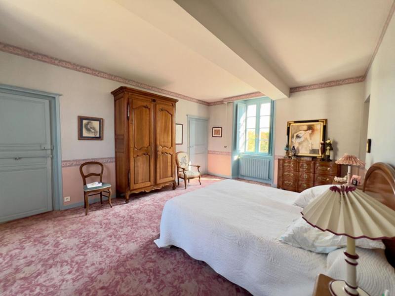 Maison - 206 m² - 7 pièces