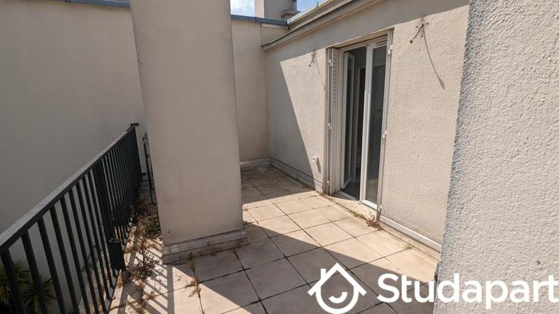 Chambre - 10 m² - 1 pièce